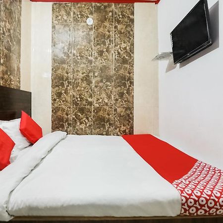 Oyo 69534 Hotel Nanda Tower Hanumāngarh Esterno foto
