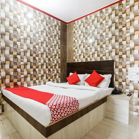Oyo 69534 Hotel Nanda Tower Hanumāngarh Esterno foto