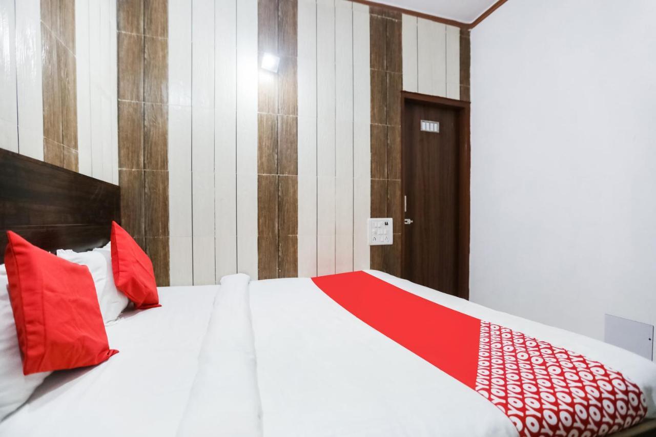 Oyo 69534 Hotel Nanda Tower Hanumāngarh Esterno foto